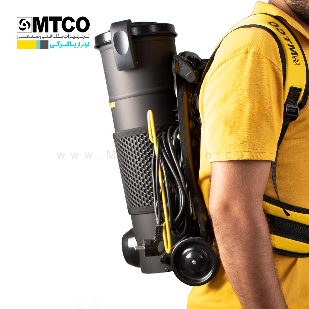 Airplane concomitant vacuum cleaner 4 جاروبرقی صنعتی کوله ای VC 1205D بر روی دوش کاربر